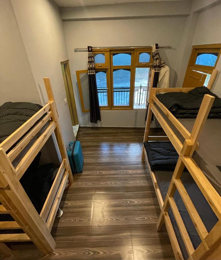 Wabi Sabi Riverside Hostel Kasol Esterno foto